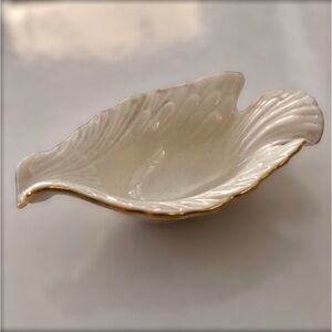 Vintage Lenox dove candy dish with 14 karat gold trim